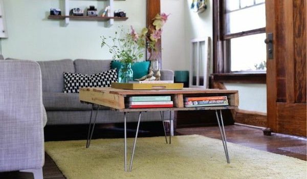 Tavolo con pallet in legno