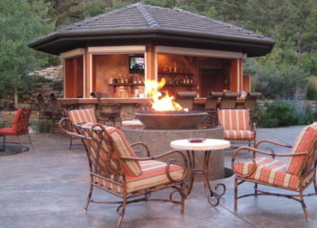 Organizzazione del fuoco in giardino: 16 idee