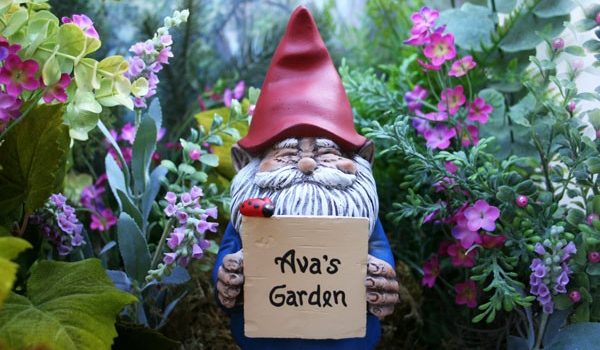 15 affascinanti nani da giardino