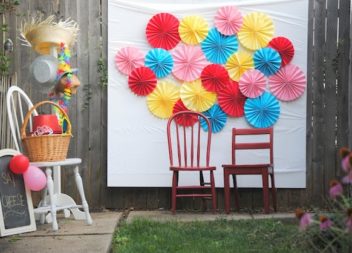 Zona fotografica fai da te: 17 idee per la festa