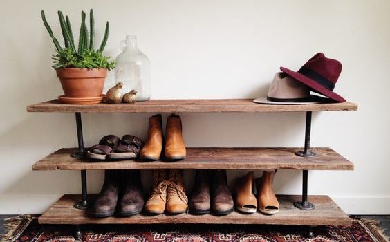 15 foto-idee su mensole e scaffali per le scarpe