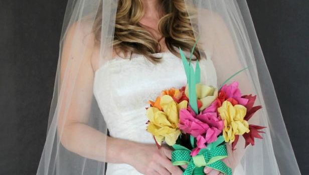 Foto lezione: facciamo il velo classico da soli per la sposa!