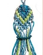 Collana in tecnica macrame