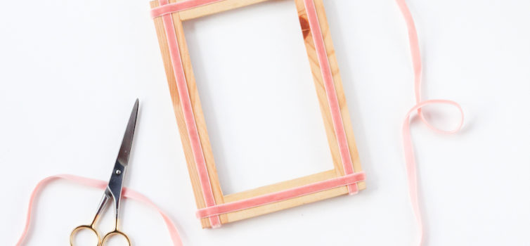 Decorazione della cornice: minimalismo