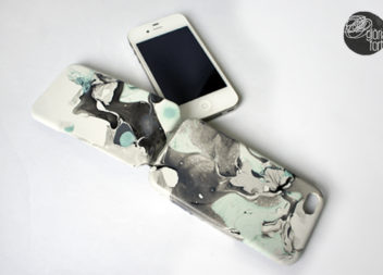 Aggiorniamo il cover del cellulare