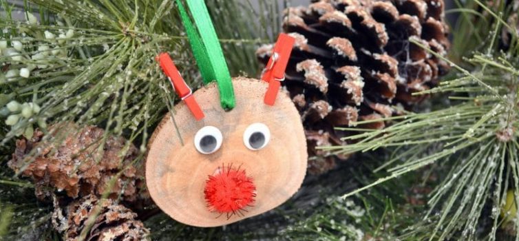 Cervo di legno: un'idea per le feste