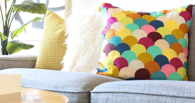 Decorazione cuscino con feltro