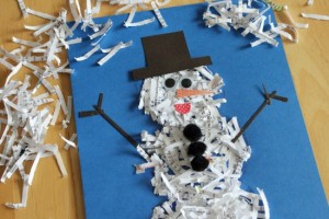 Applicazione per bambini: pupazzo di neve di carta