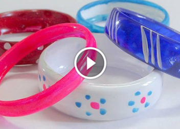 Braccialetto fatto di bottiglia di plastica: video