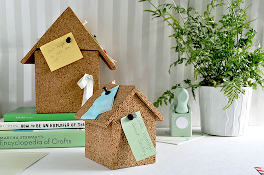 Casa organizer: idea di materiale di sughero
